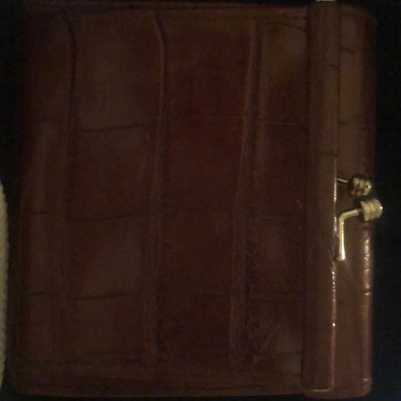 Authentic Dooney & Bourke wallet with coin pouch - Picture 6 of 6